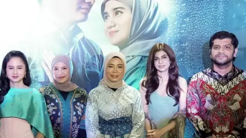 The Way a Man's Relationship with His Mother-in-Law Turned Into a Popular Motion Picture in the Country